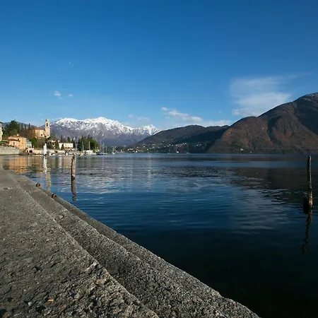 Sleeps 4 Air Con Appartement