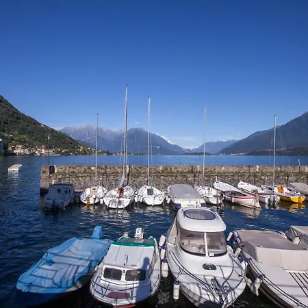 Sleeps 4 Air Con * Gravedona